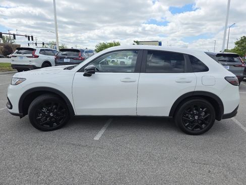 Certified 2024 Honda HR-V Sport image 14