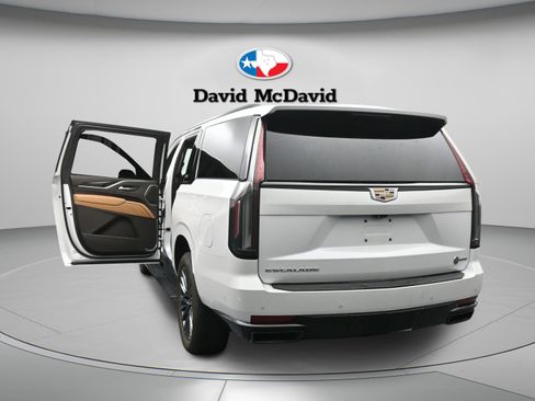 Used 2023 Cadillac Escalade ESV Sport w/ Touring Package AWD/4WD image 54