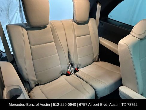 Used 2025 Mercedes-Benz GLS 450 4MATIC image 28