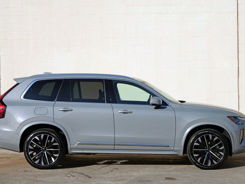 Used 2025 Volvo XC90 T8 Ultra w/ Protection Package Premier AWD/4WD image 61
