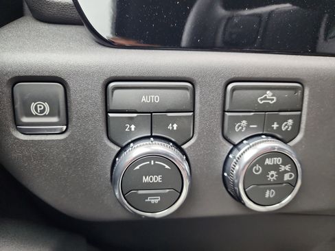 New 2026 GMC Sierra 1500 Elevation image 22