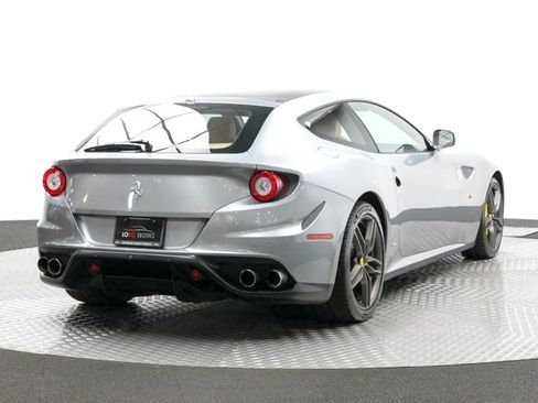 Used 2015 Ferrari FF image 5