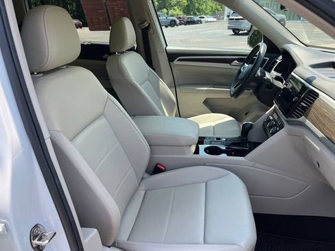 Certified 2023 Volkswagen Atlas SE w/ Panoramic Sunroof Package FWD image 25