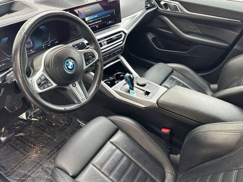 Used 2023 BMW i4 eDrive40 w/ M Sport Package image 9