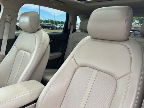 Used 2021 Lincoln Nautilus Reserve w/ Equipment Group 202A AWD/4WD image 14