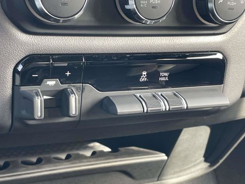 Used 2024 RAM 2500 Big Horn w/ Bed Utility Group image 5