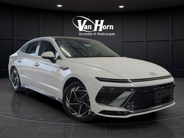 Certified 2025 Hyundai Sonata SEL FWD image 1