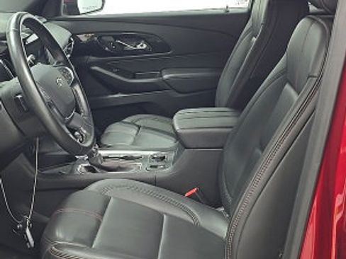 Used 2024 Chevrolet Traverse RS w/ LPO, Floor Liner Package AWD/4WD image 5