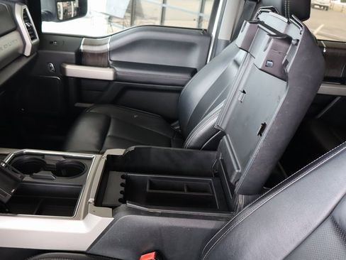 Used 2020 Ford F350 Lariat w/ Lariat Value Package image 41