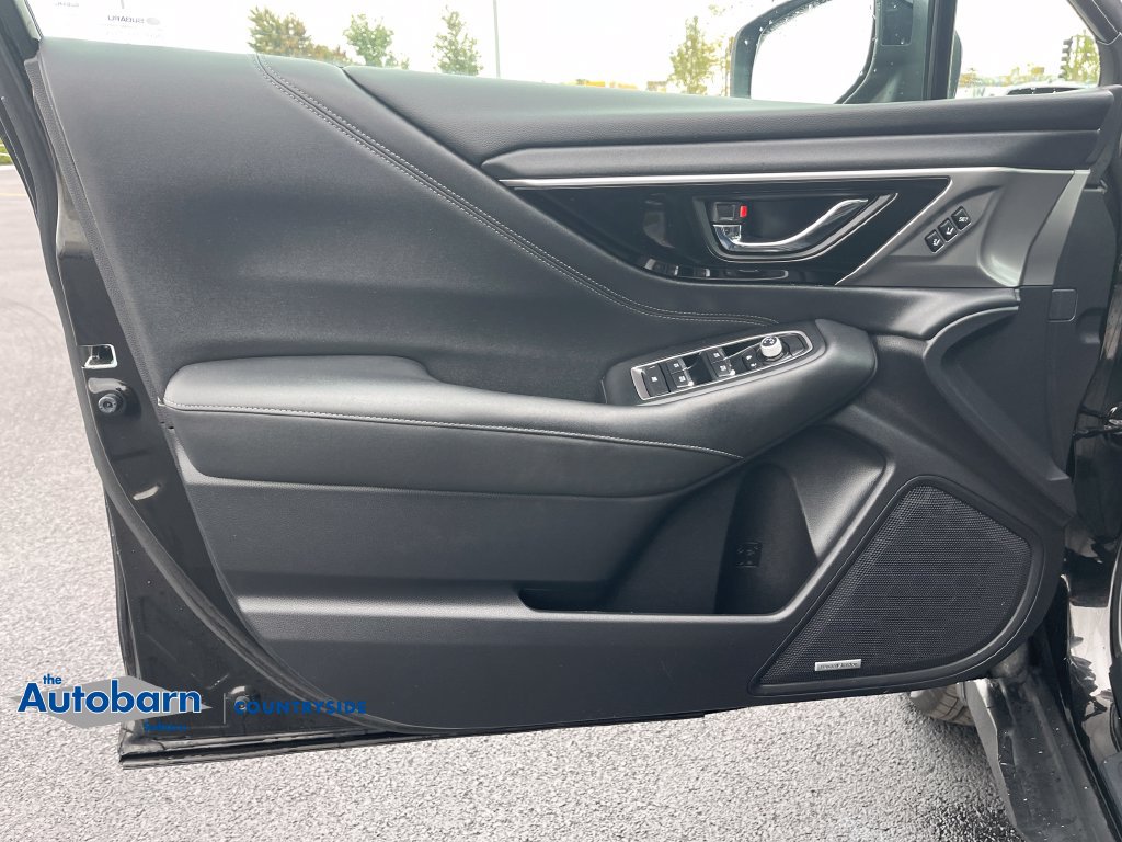 Used 2020 Subaru Outback Limited AWD/4WD image 11