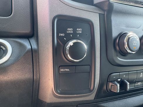 Used 2017 RAM 3500 Tradesman w/ Chrome Appearance Group AWD/4WD image 22