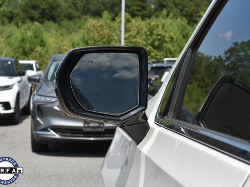 Used 2021 Cadillac Escalade ESV Premium Luxury w/ LPO, Illumination Package image 16