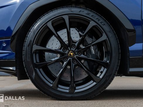 Used 2024 Lamborghini Urus S image 8