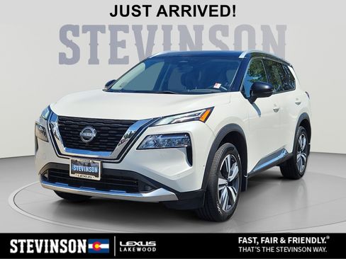 Used 2022 Nissan Rogue Platinum w/ Head-Up Display Package AWD/4WD image 1