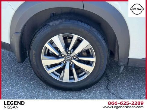 Certified 2024 Nissan Pathfinder SL AWD/4WD image 8