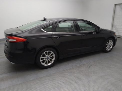 Used 2019 Ford Fusion SE image 9