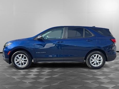 Used 2023 Chevrolet Equinox LS w/ LS Convenience Package FWD image 5