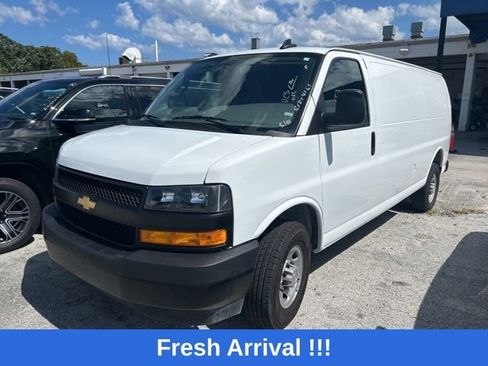 Used 2025 Chevrolet Express 2500 Extended w/ Driver Convenience Package RWD image 1