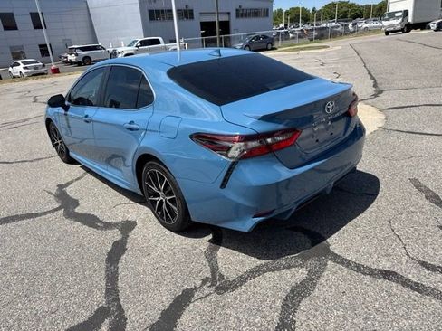 Used 2023 Toyota Camry SE FWD image 9