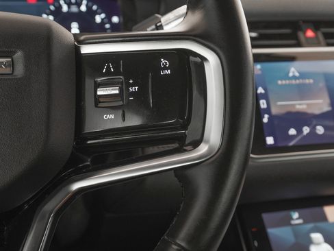 Used 2021 Land Rover Range Rover Evoque SE image 21