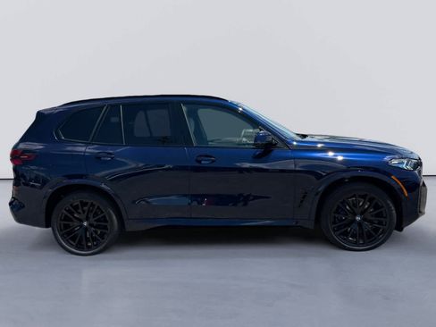 New 2026 BMW X5 xDrive40i w/ M Sport Package AWD/4WD image 2