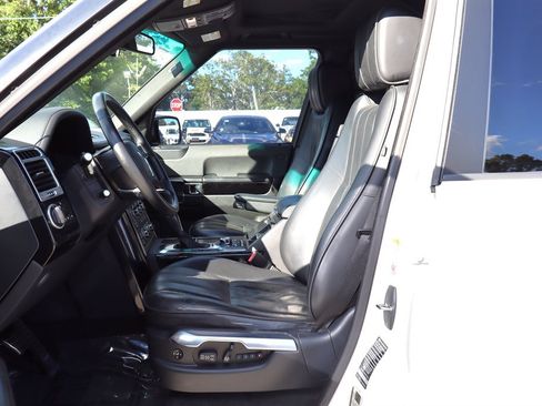 Used 2010 Land Rover Range Rover Supercharged AWD/4WD image 16