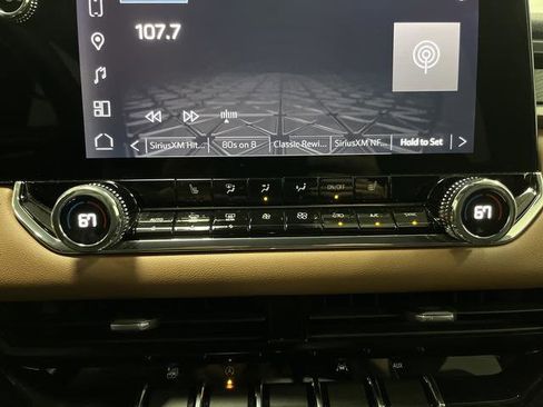 Used 2023 GMC Canyon AT4 image 19