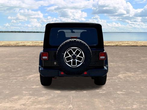 Used 2021 Jeep Wrangler Unlimited Rubicon AWD/4WD image 12