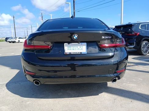 Used 2022 BMW 330i Sedan w/ Premium Package RWD image 8