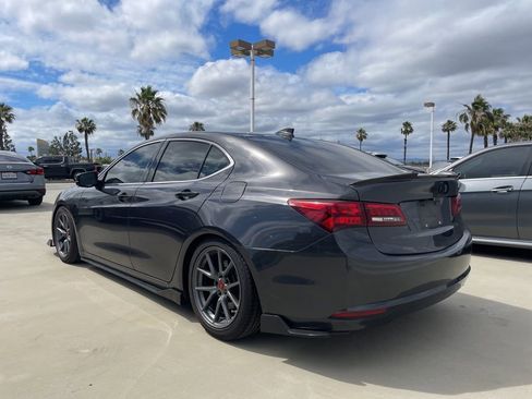 Used 2015 Acura TLX V6 w/ Technology Package FWD image 4