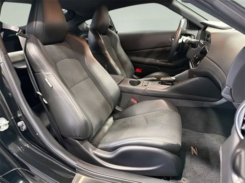 Used 2024 Nissan Z Performance w/ Floor Mat Package image 16