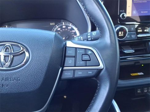 Used 2024 Toyota Highlander XSE image 24