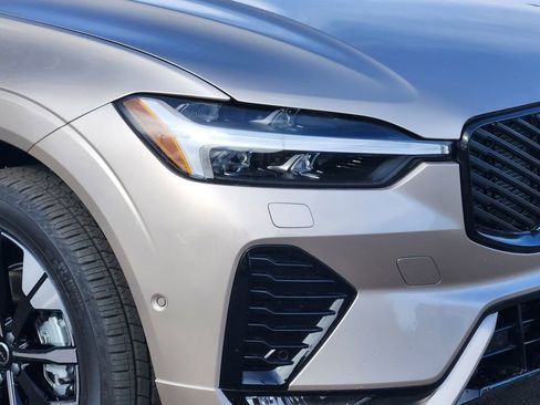 New 2026 Volvo XC60 B5 Plus w/ Protection Package Premier image 28