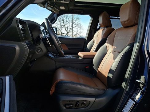 Used 2024 Lexus GX 550 550 Luxury+ image 16