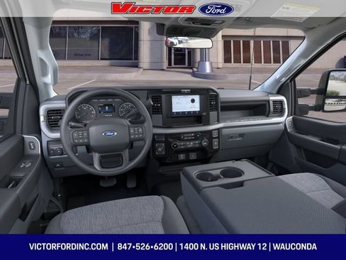 New 2026 Ford F250 XL w/ FX4 Off-Road Package AWD/4WD image 9