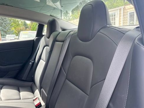 Used 2018 Tesla Model 3 Long Range RWD image 13