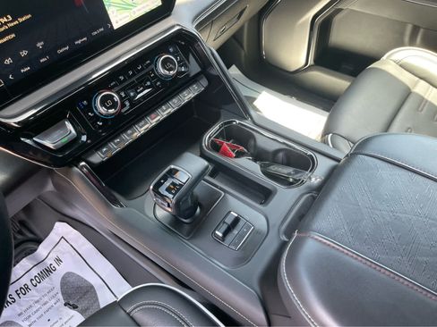 Used 2024 GMC Sierra 1500 AT4X AWD/4WD image 17