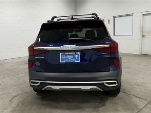 Used 2023 Kia Seltos SX image 2