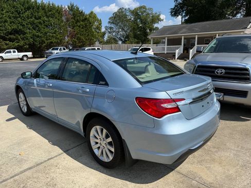 Used 2013 Chrysler 200 Touring w/ Cold Weather Group FWD image 2