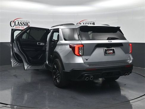 Used 2021 Ford Explorer ST w/ Equipment Group 401A image 31