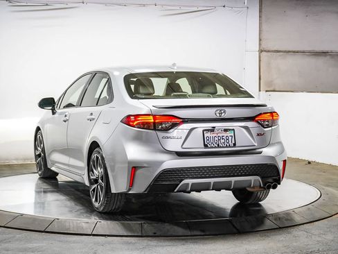 Used 2021 Toyota Corolla XSE w/ Carpet Mat Package (TMS) FWD image 4