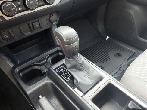 Certified 2023 Toyota Tacoma SR AWD/4WD image 30