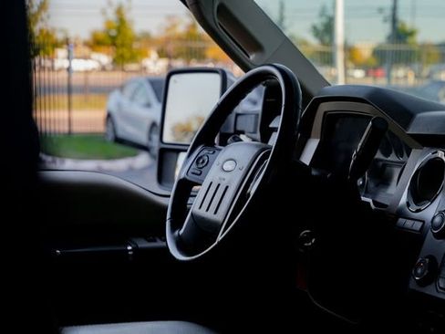 Used 2014 Ford F350 Lariat w/ Chrome Package image 37