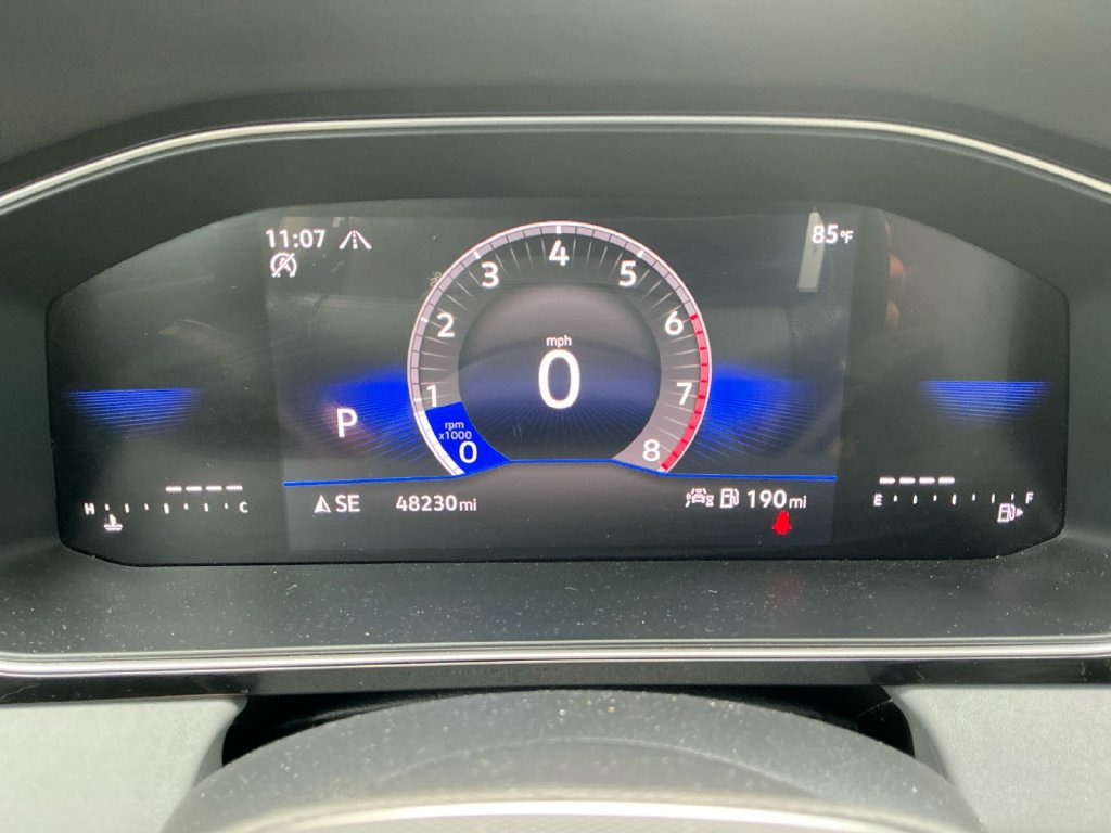 Used 2025 Volkswagen Jetta SE FWD image 29