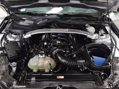 Used 2020 Ford Mustang Shelby GT350 w/ Technology Package image 27