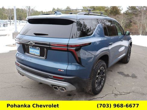 Used 2024 Chevrolet Traverse Z71 image 7