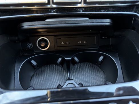 Used 2021 Mercedes-Benz AMG GT 43 w/ Driver Assistance Package image 26