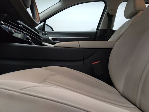 Used 2025 Hyundai Sonata SEL FWD image 17
