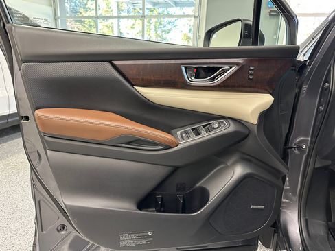 Used 2019 Subaru Ascent Touring w/ Popular Package #2A image 17