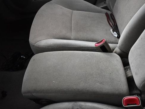 Used 2002 Ford Taurus SES FWD image 13